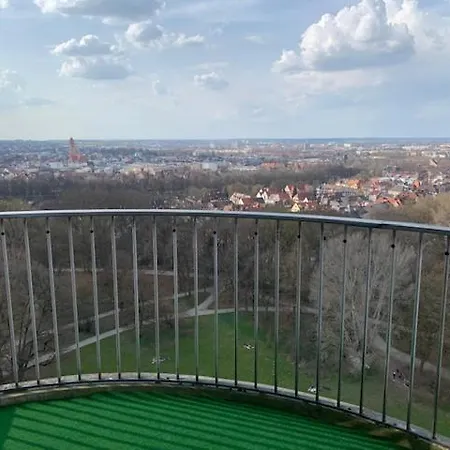 Sky Apartment Im Hotelturm Аугсбург Экстерьер фото